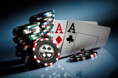 Baccarat table layout and betting options